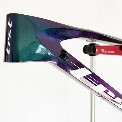 Cadre de VTT en carbone, finition mate – image 2